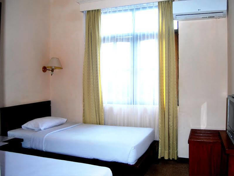 Hotel Bumi Asih Padangsidimpuan Batubelubang Exterior foto